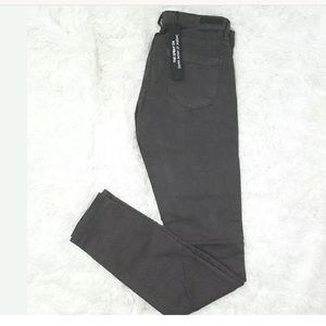 BLANK NYC WOMEN'S SPRAY ON SUPER SKINNY JEANS